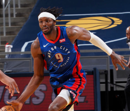 爱游戏-曝猛龙和快船加入杜兰特争夺战